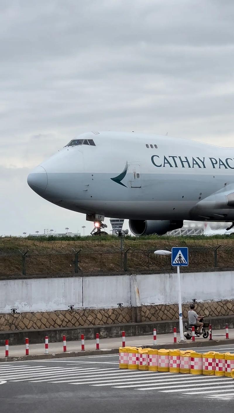 747貨運(yùn)機(jī)隊(duì)747-8貨機(jī)