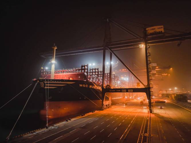 大連貨運(yùn)港大連貨運(yùn)港口