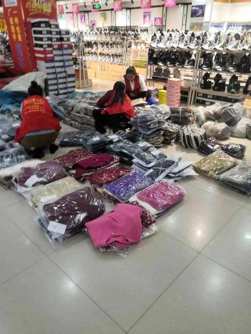 貨運發(fā)衣服物流發(fā)衣服