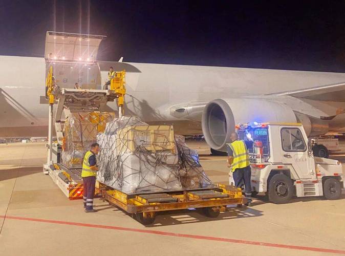 貨運(yùn)機(jī)場附近貨運(yùn)機(jī)場附近可以做什么生意